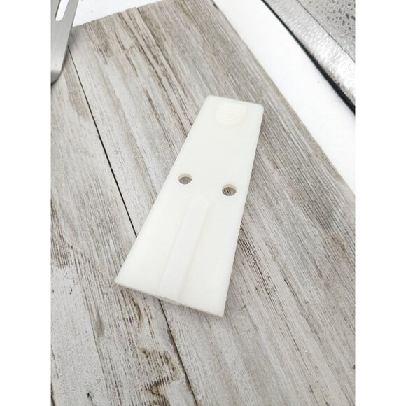 Pampered chef Meat 3 Prong Turning Fork 16 1/2" Metal BBQ With Protective Cover - Picture 11 of 12